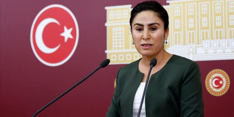 HDP vekili Ayşe Sürücü’nün aracına kurşun sıkıldı