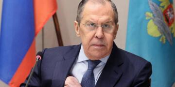 Lavrov: Batılı meslektaşlarımız cepheleşme yaratarak ortamı geriyor