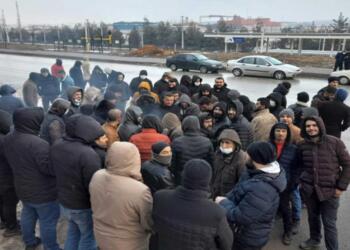 Elyaf iplik işçileri de iş bıraktı