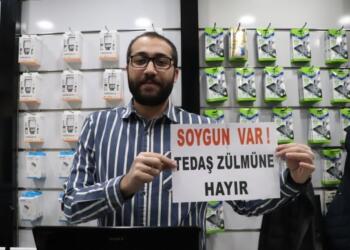 Diyarbakır’da esnaf faturalara karışı ‘soygun var’ yazısı astı
