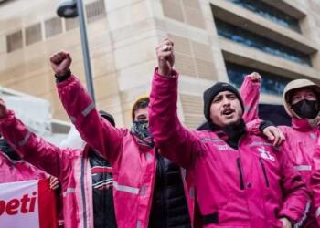 Müzisyenlerden işçilere destek