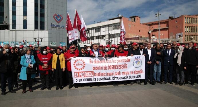 ‘Krizin sorumlusu siyasi iktidar’