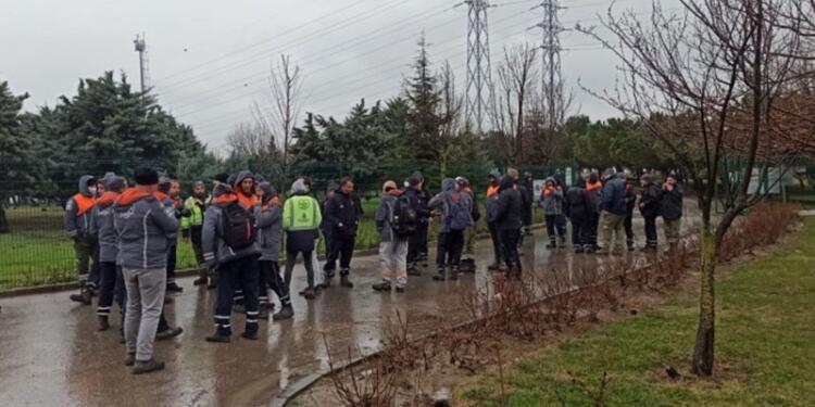 Ağaç A.Ş işçileri sendikal hakları için iş bıraktı