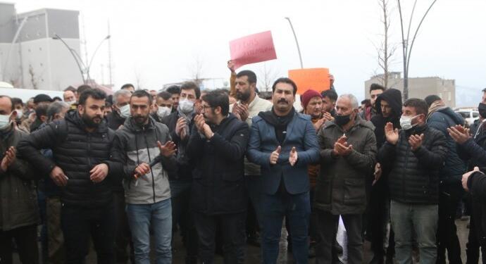 Şırnak’ta kar altında zam protestosu: Hükümet istifa