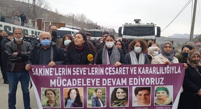 Milletvekili Felaknas Uca’ya ‘mesafe’ cezası