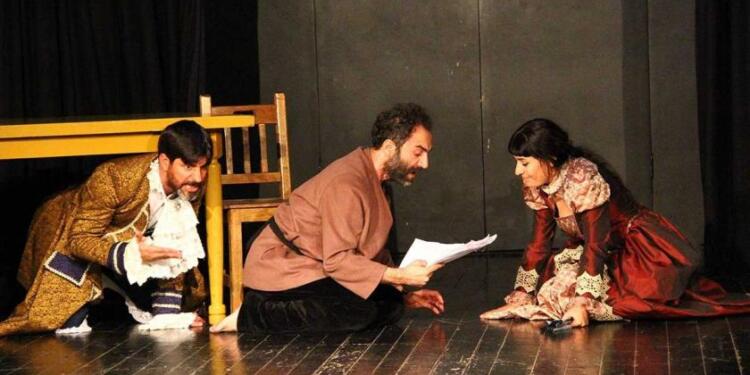 Amed Şehir Tiyatrosu’ndan nisan programı açıklandı