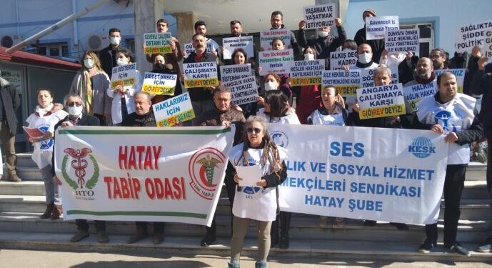 Sağlıkçıların grevi devam ediyor: Lütuf değil ücrette adalet istiyoruz