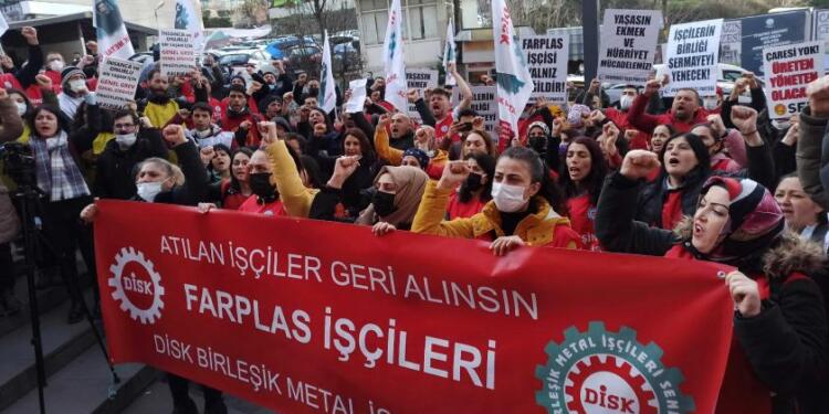 Farplas işçileri işverenin kapısına dayandı