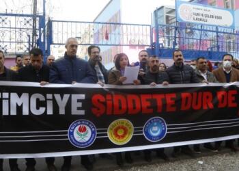 Diyarbakır’da öğretmene şiddet protesto edildi