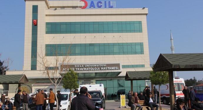 Diyarbakır’da yaralanan işçilerden biri yaşamını yitirdi