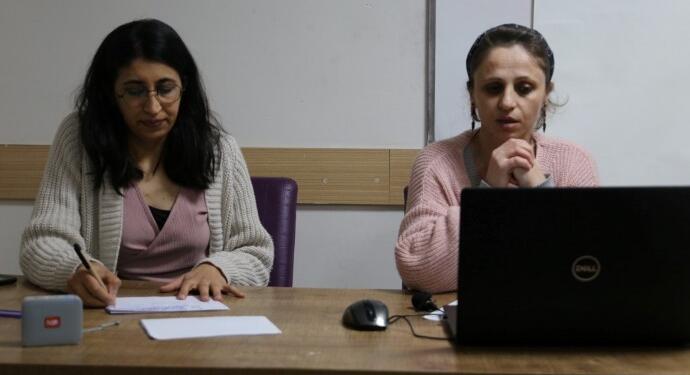 Sovyet Kürtlerinde kadının dildeki emeği konuşuldu