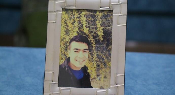 Havalandırma kapısını kilitleyip, 5 saat kar altında tuttular