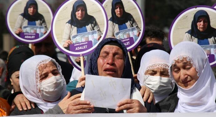 Toplum ve vicdan iktidardan daha güçlüdür