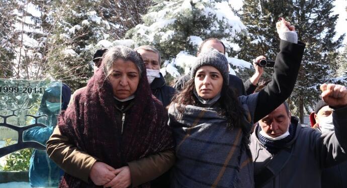 Berkin Elvan mezarı başında anıldı