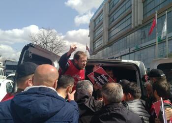 Enerji-Sen işten atmaların karşısında eyleme geçti: Gözaltılar var