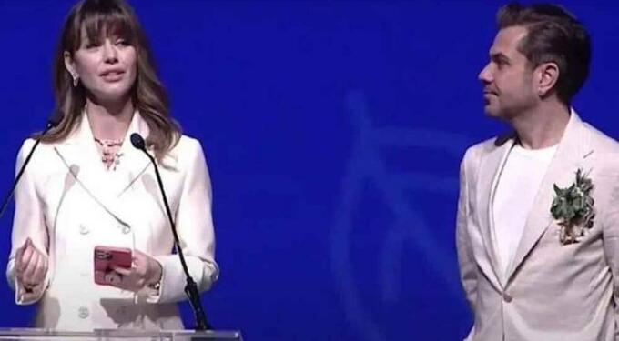 Beren Saat: Kadın hakları dedik, köprülere ve yollara bak dediler