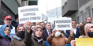 Haremlik selamlık talimatı veren müdür göreve iade edildi