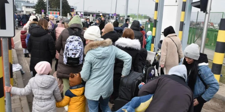 Rusya-Ukrayna Savaşı: 800 bin çocuk evini terk etmek zorunda kalıp mültecileşti