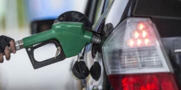 Benzine ve motorine bir zam daha yapıldı