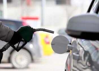 Benzin ve motorine yine zam geliyor