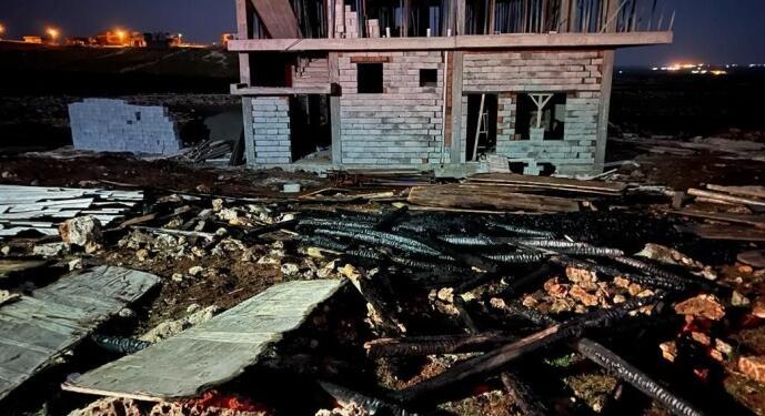 Korucu köyü: Êzîdî yurttaşın evi kundaklandı