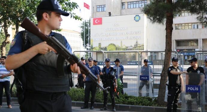 AKP-MHP iktidarı seçimle alamadığı yerleri kayyumlarla aldı
