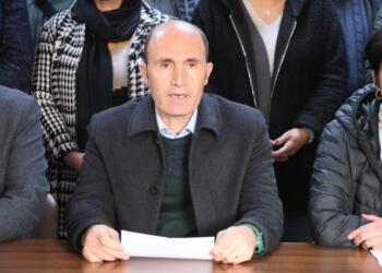 ‘Belediye kaynakları halk yararına kullanılmak yerine yandaşa peşkeş çekiliyor’