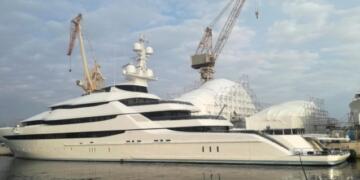 İtalya, Rus oligarklara ait 143 milyon euroluk yat ve gayrimenkule el koydu