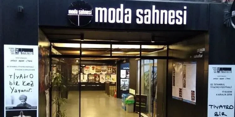 Tepkiler Moda Sahnesi’nin elektriğini açtırdı