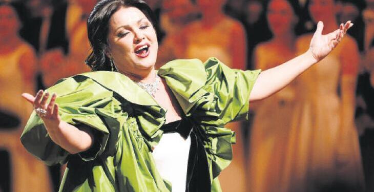 Dünyaca ünlü Rus soprano görevden alındı