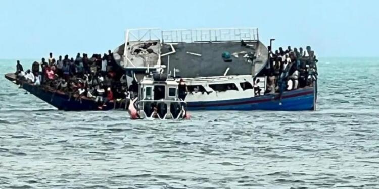 Göçmen teknesinde 9 bebek yaşamını yitirdi