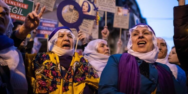 Rapor: Kadınlar en çok evlerinde katlediliyor