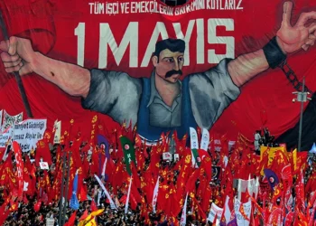 1970’lerin görkemli yürüyüşlerini anlatan sendikacılar: 1 Mayıs’ta direnişi büyütelim