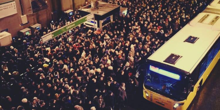 İstanbul’da ulaşıma büyük zam: Tam abonman 602 lira oldu