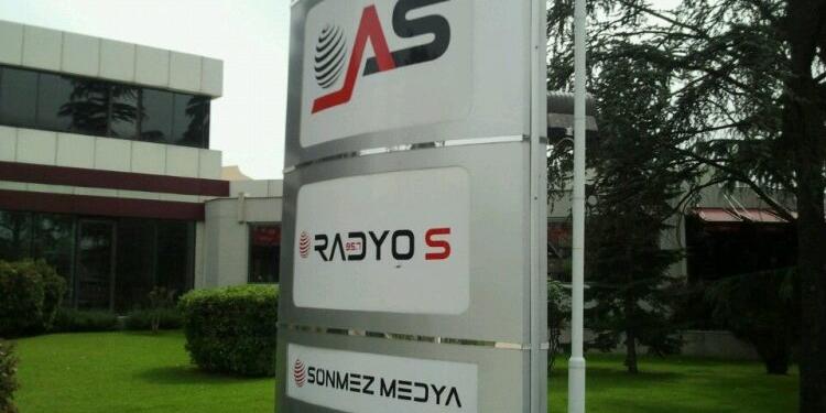 Bursa’da gazeteci kıyımı