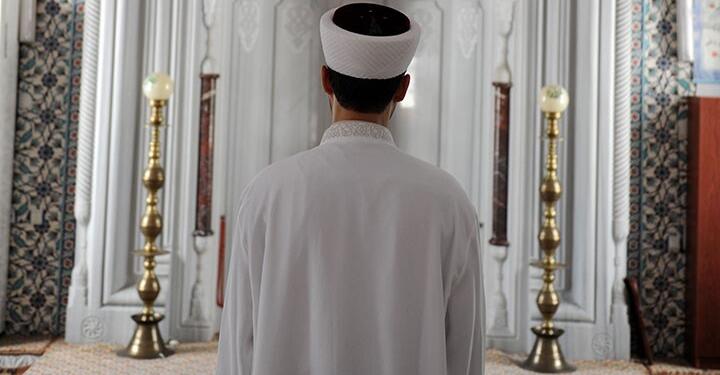 İmamları Gençlik ve Spor Müdürü olarak atadılar