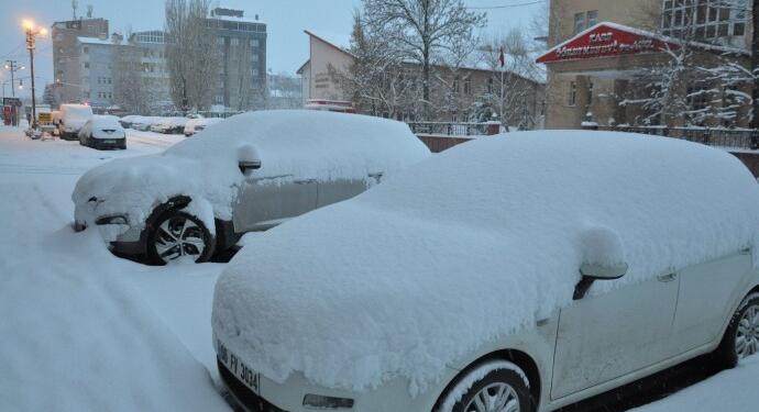 Kars’ta kar kalınlığı 20 santimetreye kadar ulaştı