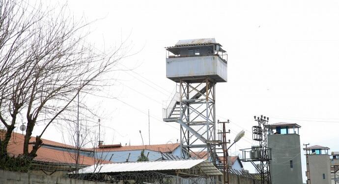 Tutuklular işkence görüyor: Yetkililer işkenceyi gizliyor!