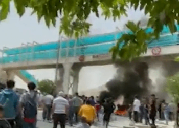 Urfa’da çöp protestosu