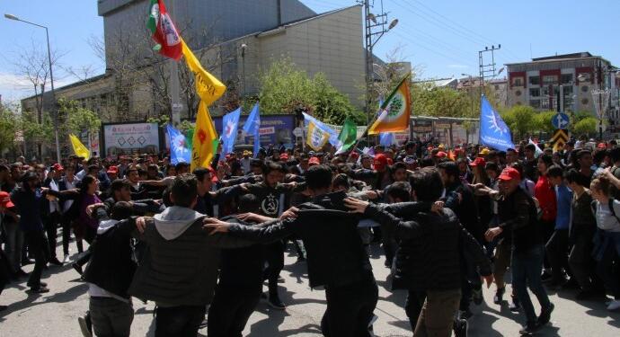 Van’da işçiler savaşa ve yoksulluğa karşı 1 Mayıs’a akacak