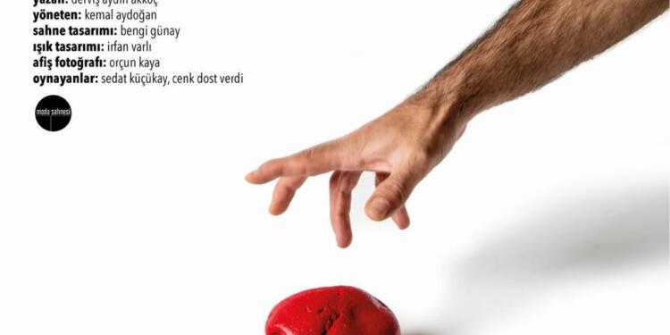 Akkoç’tan ‘Eşkal’ oyunu