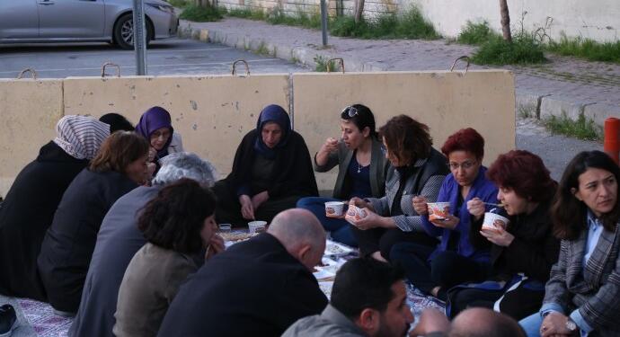 Şenyaşar ailesiyle iftar: Dünyada hiçbir zulüm sonsuz değildir