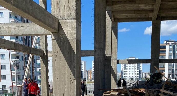 Diyarbakır’da cami inşaatı çöktü: 1’i ağır 6 yaralı