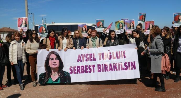 Aysel Tuğluk’u ziyaret eden avukatlar: Bilime ve vicdana uygun karar verip bırakın