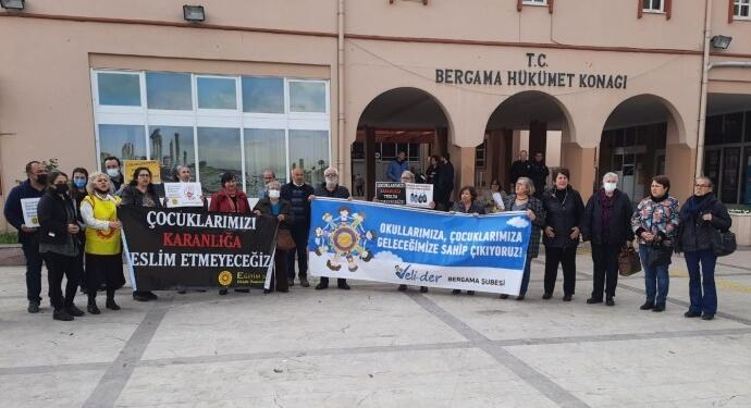 İstismarcı öğretmene hapis cezası