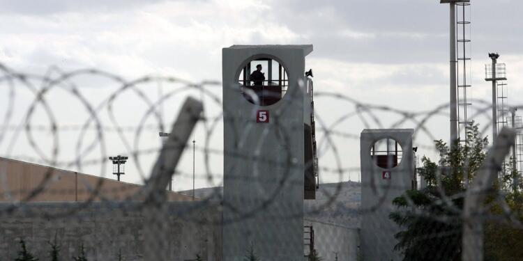 Diyarbakır 1 No’lu Cezaevi’ndeki tutuklulara gardiyanlardan şiddet