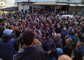 Çiğli Belediyesi’nde imzalanan TİS’e işçiler tepkili: Genel-İş şube başkanı istifa etmeli