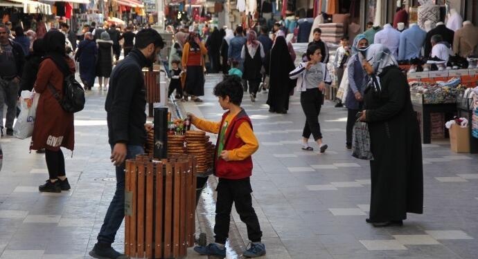 Gözaltı operasyonlarına Diyarbakırlılardan tepki