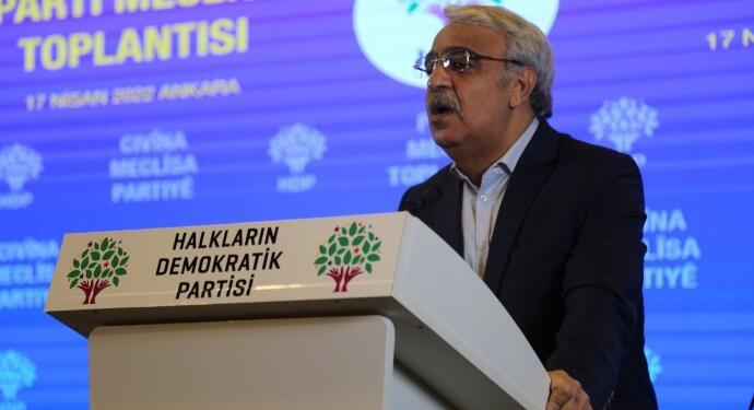 Sancar: Türkiye’yi birbirine benzer iki kutba mahkum bırakmayacağız