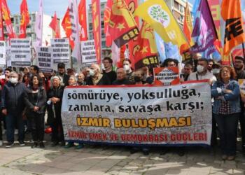 Gündoğdu Meydanı’nda toplanan emekçiler hükümeti istifaya çağırdı